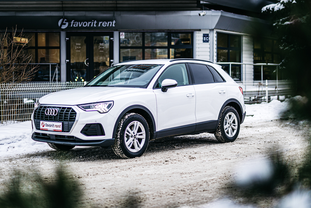 AUDI Q3